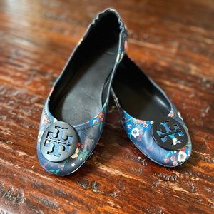 TORY BURCH Minnie Travel Flat